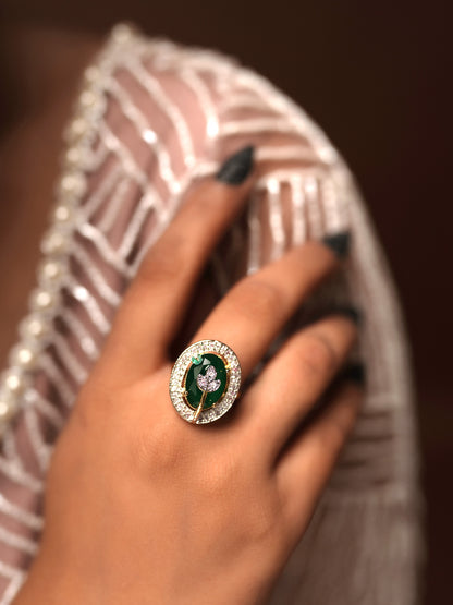 Emerald Dew Drop Halo Finger Ring